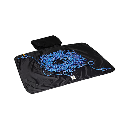 Mammut Neon Rope Bag in black, featuring a blue rope, ideal for climbing gear with eco-friendly design.